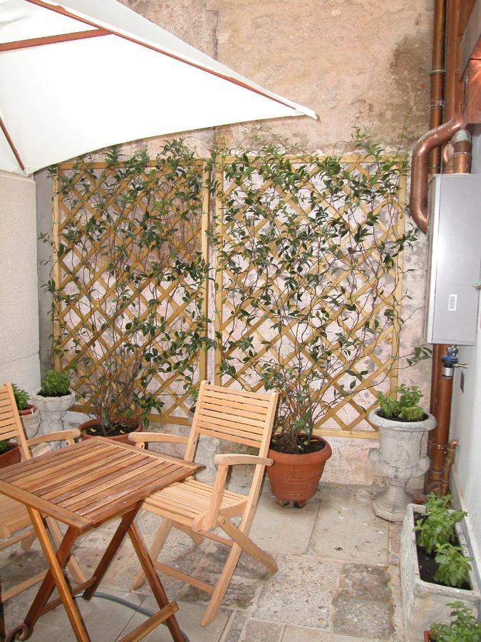 Al Pozzo Dei Scoacamini, 100 M From San Marco, Ground Floor Apartamento Veneza Exterior foto
